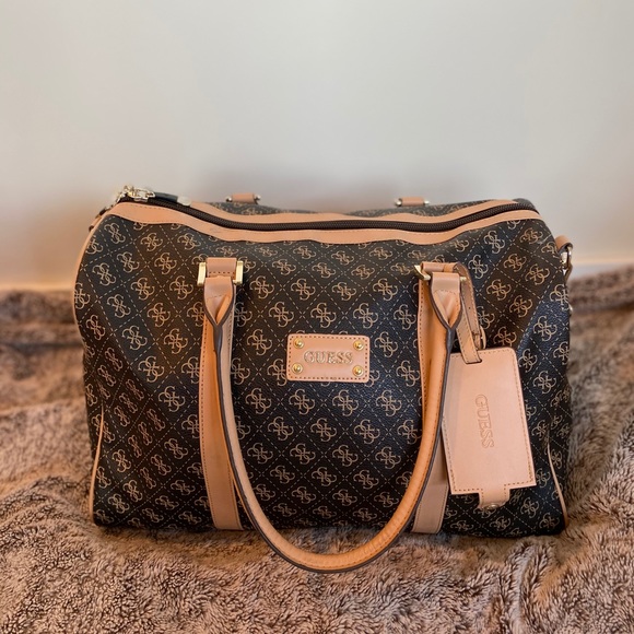 Womens guess duffle bag Clearance